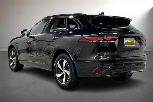 2024 Jaguar F-PACE P250 R-Dynamic S