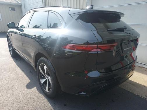 2024 Jaguar F-PACE P250 R-Dynamic S