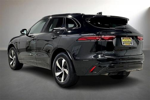 2024 Jaguar F-PACE P250 R-Dynamic S