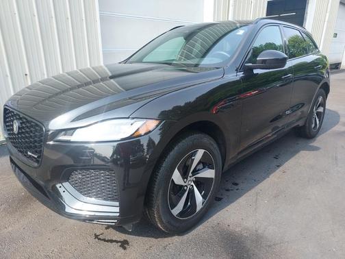 2024 Jaguar F-PACE P250 R-Dynamic S