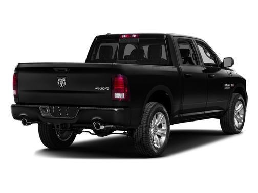 Brilliant Black Crystal Pearlcoat 2016 RAM 1500 Big Horn