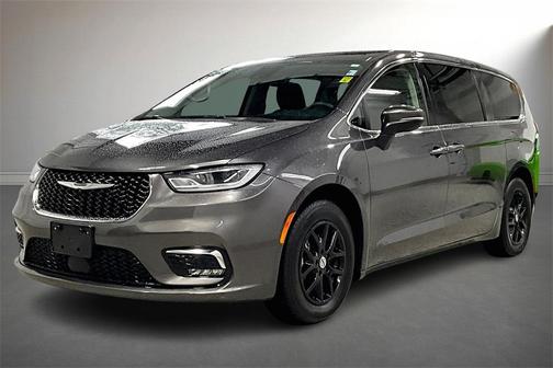 2023 Chrysler Pacifica Touring-L