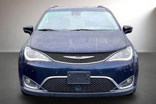 Jazz Blue Pearlcoat 2018 Chrysler Pacifica Limited