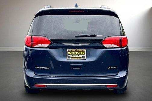 Jazz Blue Pearlcoat 2018 Chrysler Pacifica Limited
