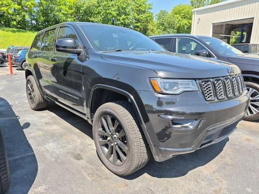 Diamond Black 2020 Jeep Grand Cherokee Altitude