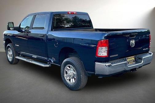 Patriot Blue Pearlcoat 2024 RAM 2500 Big Horn