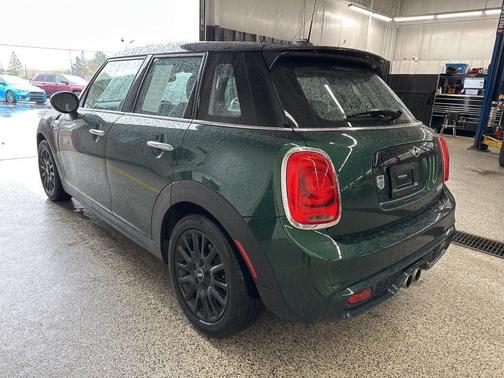 British Racing Green Metallic 2018 MINI Hardtop Cooper S
