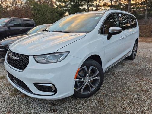 2026 Chrysler Pacifica Pinnacle