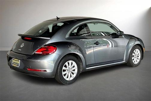 2018 Volkswagen Beetle 2.0T S