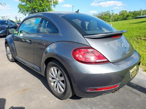 2018 Volkswagen Beetle 2.0T S