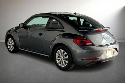 2018 Volkswagen Beetle 2.0T S