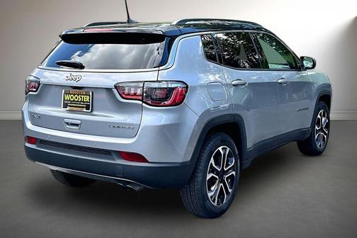 Billet Silver Metallic Clearcoat 2022 Jeep Compass Limited