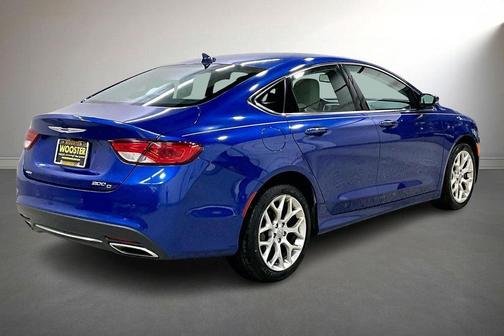 Vivid Blue Pearlcoat 2015 Chrysler 200 C