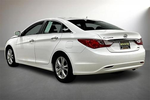 2011 Hyundai SONATA Limited