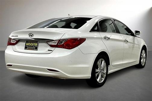 2011 Hyundai SONATA Limited