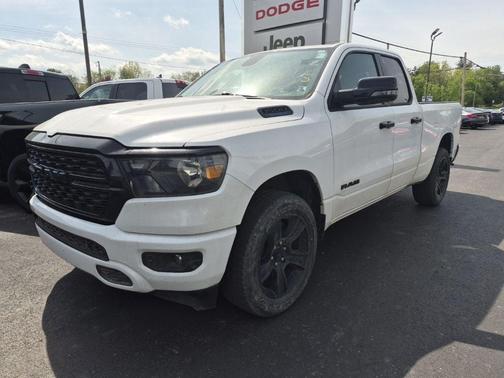 Bright White Clearcoat 2023 RAM 1500 Big Horn
