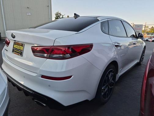 Snow White Pearl 2020 Kia Optima SE