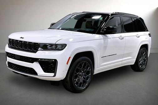Bright White Clearcoat 2026 Jeep Grand Cherokee Summit