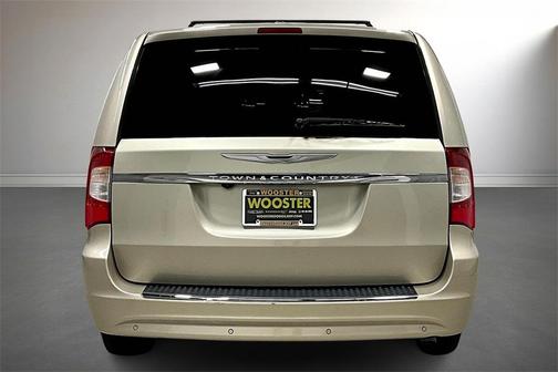 2015 Chrysler Town & Country Touring-L