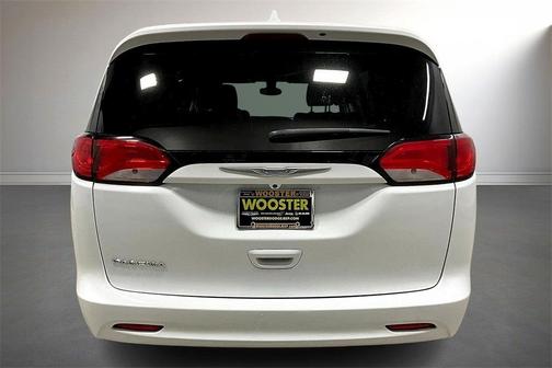 2017 Chrysler Pacifica LX