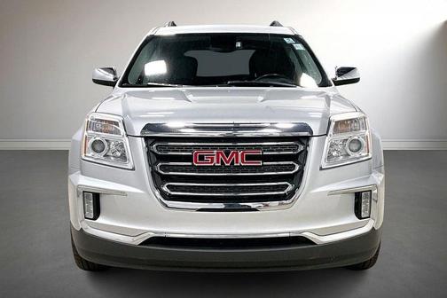 Quicksilver Metallic 2017 GMC Terrain SLT