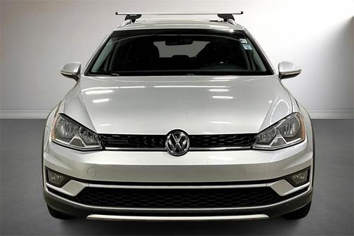2017 Volkswagen Golf Alltrack TSI S