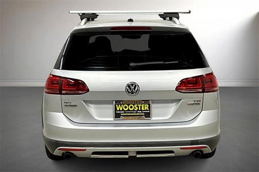 2017 Volkswagen Golf Alltrack TSI S