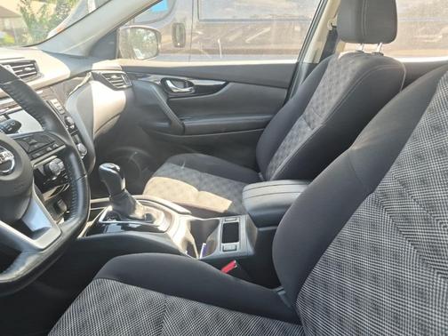 2020 Nissan Rogue Sport SV