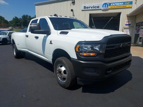 2023 RAM 3500 Tradesman