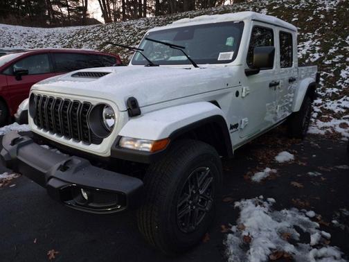 2026 Jeep Gladiator Sport