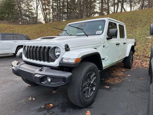 2026 Jeep Gladiator Sport