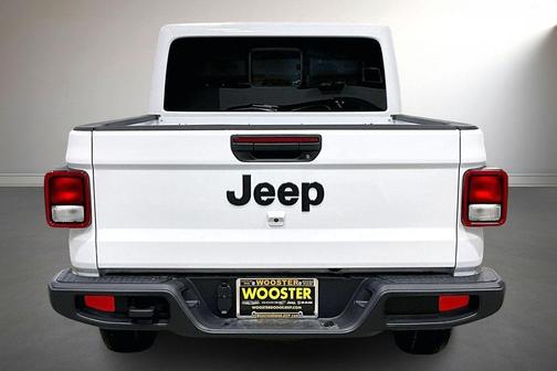 2026 Jeep Gladiator Sport