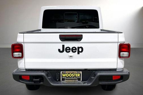 2026 Jeep Gladiator Sport