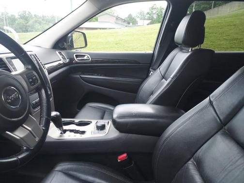 2011 Jeep Grand Cherokee Laredo