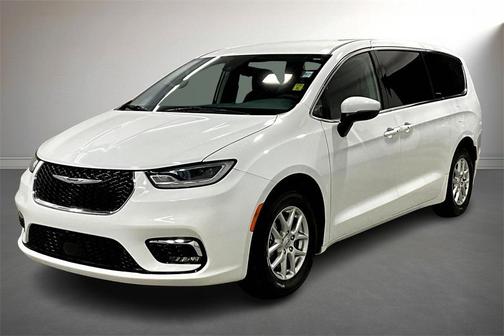 2023 Chrysler Pacifica Touring-L