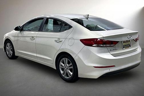 Mineral Beige Pearl 2017 Hyundai ELANTRA Value Edition