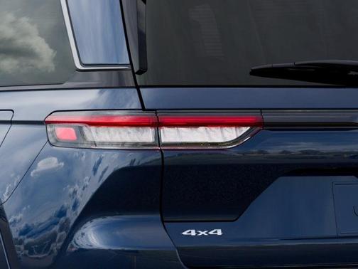 Fathom Blue Pearlcoat 2026 Jeep Grand Cherokee Limited