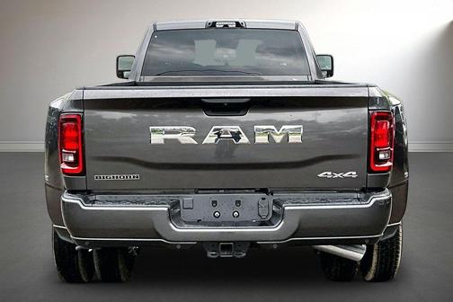 Granite Crystal Clearcoat Metallic 2026 RAM 3500 Big Horn