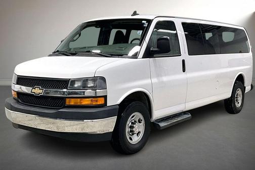 2020 Chevrolet Express 3500 LT