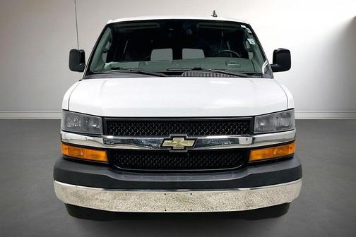 2020 Chevrolet Express 3500 LT