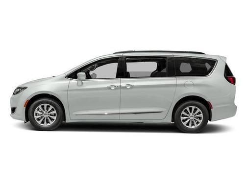 Bright White Clearcoat 2017 Chrysler Pacifica Touring-L