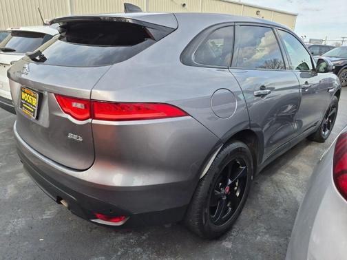 Eiger Grey 2020 Jaguar F-PACE 25t Premium