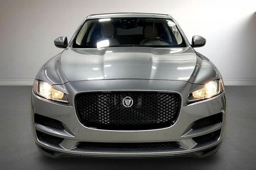 2020 Jaguar F-PACE 25t Premium