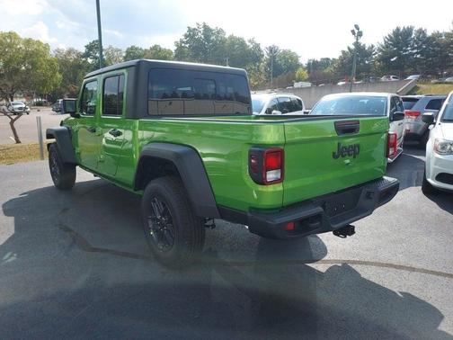 2025 Jeep Gladiator Sport