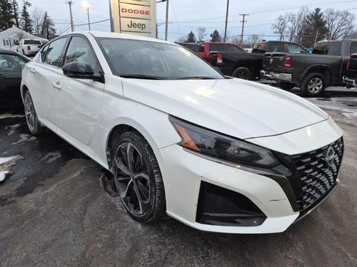 2024 Nissan Altima 2.5 SR