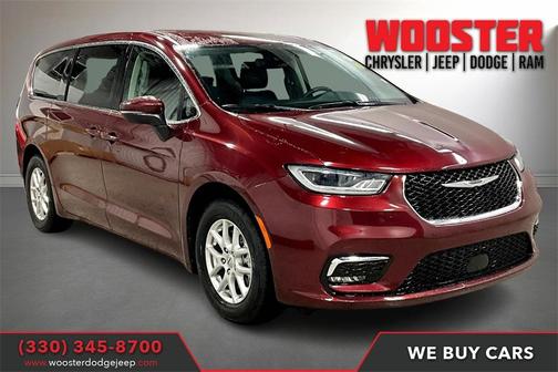 2023 Chrysler Pacifica Touring-L