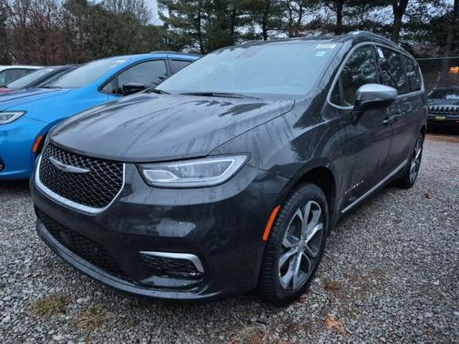2026 Chrysler Pacifica Pinnacle