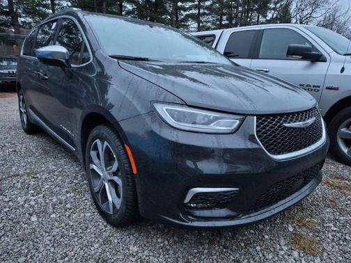 2026 Chrysler Pacifica Pinnacle