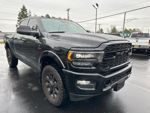 Diamond Black 2022 RAM 2500 Limited