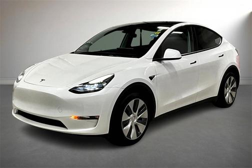 2024 Tesla Model Y Long Range